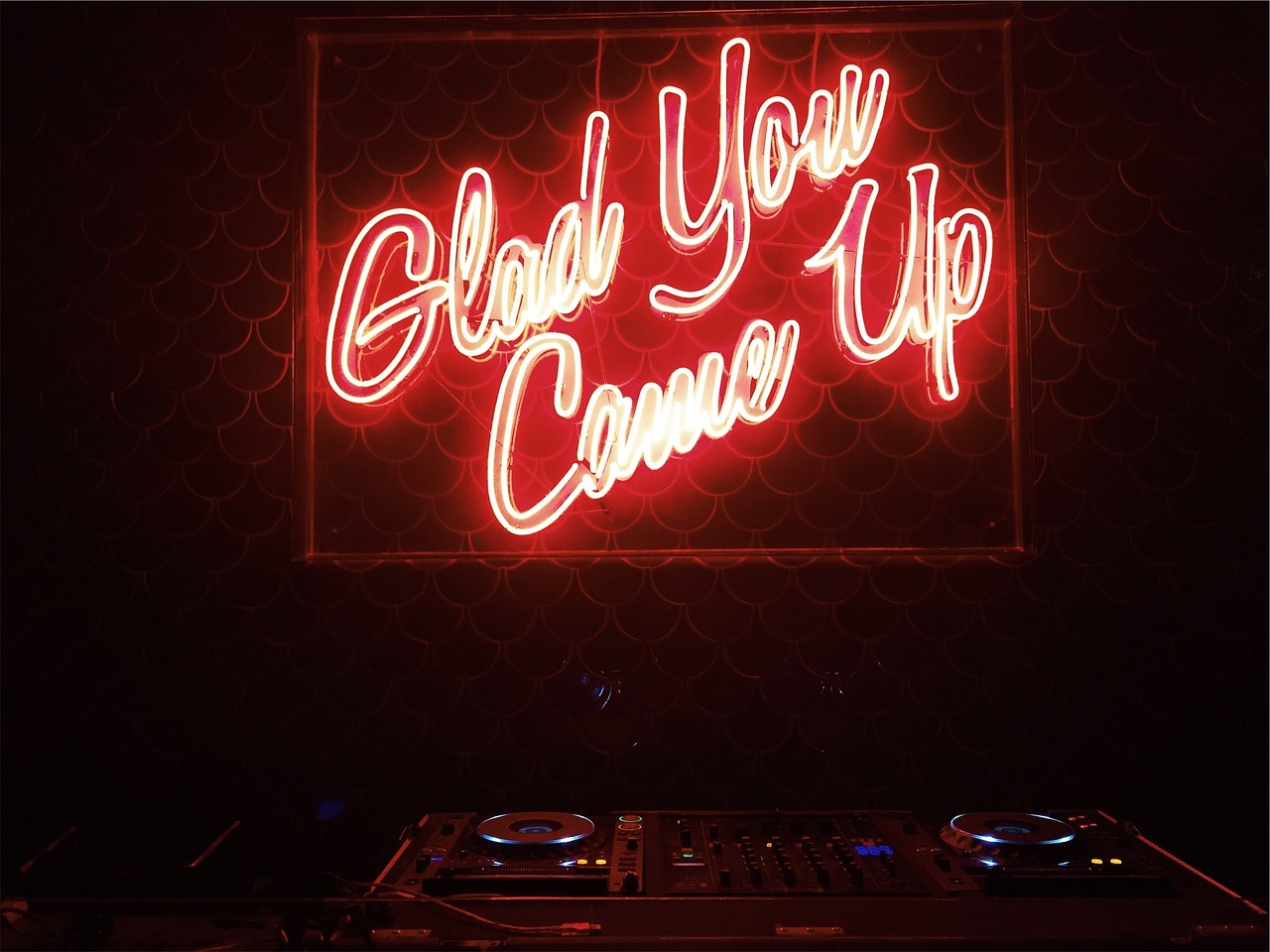 Professional Arabic DJ Setup — دي جي عربي احترافي بوسطن | Sahraya سهراية
